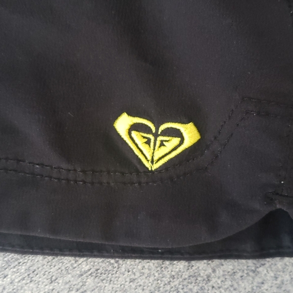 ROXY Black Shorts, Size 7 - Picture 2 of 8